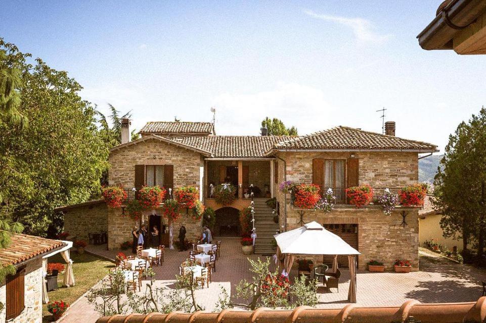 Aurora Vila Gubbio Exterior foto